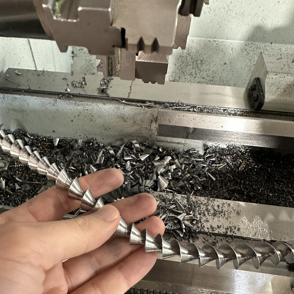 Jeremy Gordon tweet media