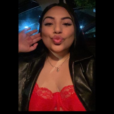 prisciperez415's tweet photo. #NewProfilePic https://t.co/qCyu1GLQBp