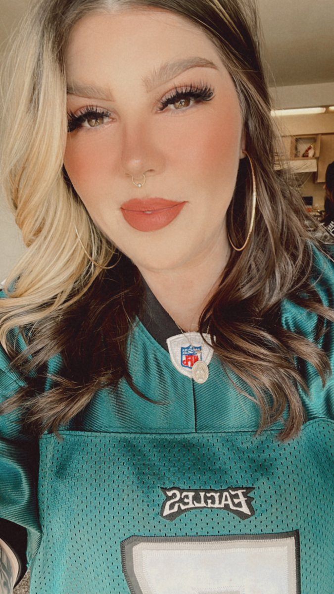 Jacque_Marie's tweet photo. Eagles lost, but I'm still cute 🥰 https://t.co/kT2jb4WRa8