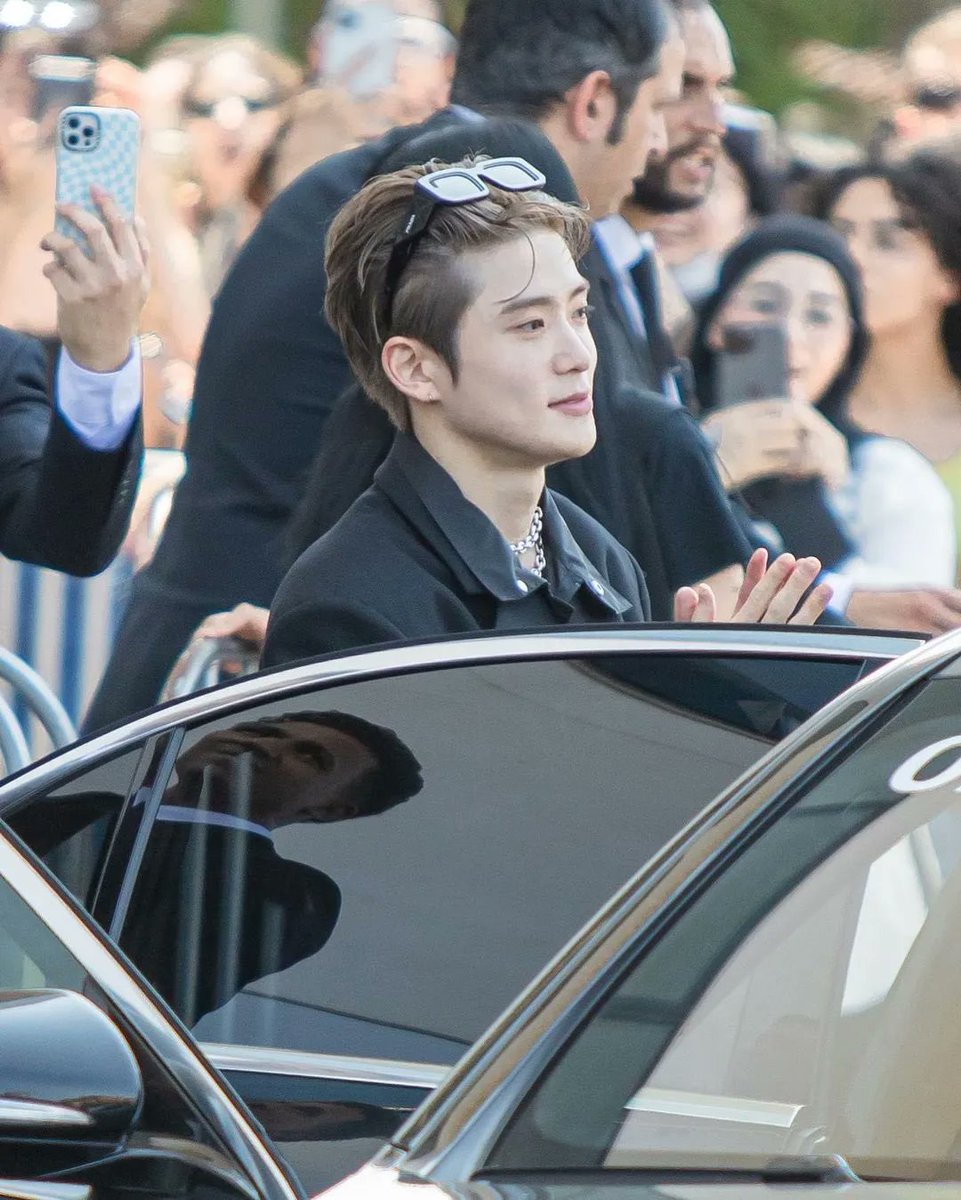 hourly jaehyun tweet media