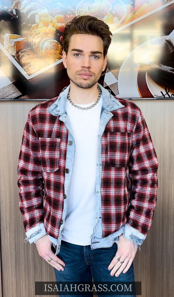 Hey Everyone! My name is ISAIAH GRASS. As a singer, I'm so grateful to have your support! Be sure to checkout my website, music, and follow me on social media. ❤

Website 👉 IsaiahGrassMusic.com
Music 👉 linktr.ee/isaiahgmusic

#IsaiahGrass #Americanidol #singer #songwriter