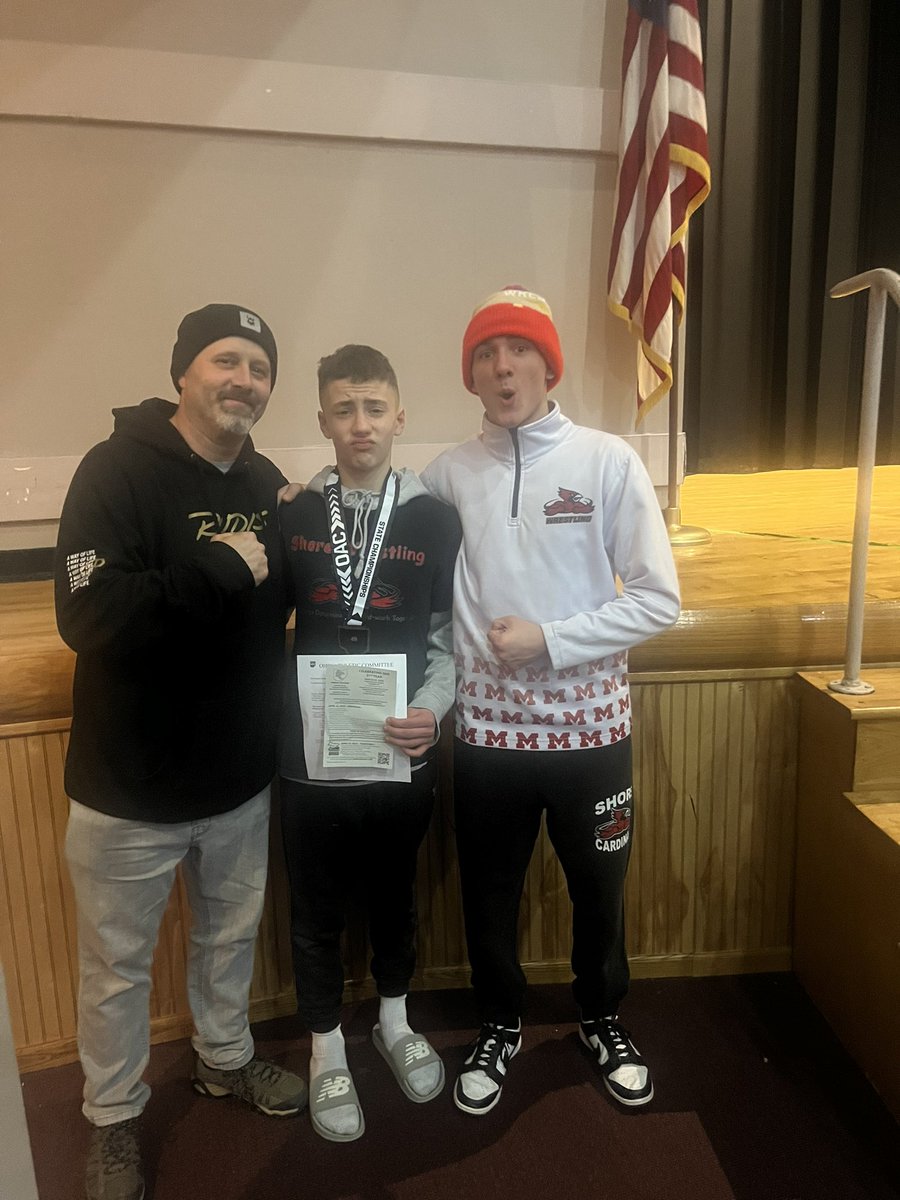 Congratulations Team Co-Captain  Landon O. on becoming a STATE QUALIFIER today by taking 4th place in the OAC District Tournament! Awesome job! Your dedication determination and hard work are paying off! #StateBound
<a href="/ShoreSports/">Shore Athletics</a> <a href="/MentorWrestling/">Mentor Wrestling</a> <a href="/MentorAthletics/">MentorAthletics</a>  <a href="/AAronHumphries5/">Mr. Humphries</a>