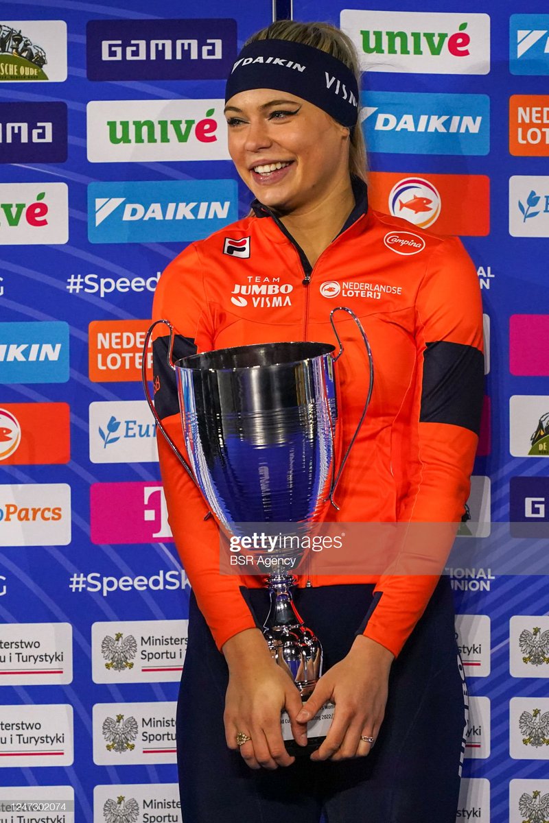 eunju975's tweet photo. #speedSkating
ISU WC 6차 Final
#WCFinal
02/17~19 🇵🇱 #POL #TomaszówMazowiecki 2023
02/19
#Women 1000
overall World Cup classification
🥈 #JuttaLEERDAM 🇳🇱
🥉 #KimiGOETZ 🇺🇲 https://t.co/RQZfs7Kofi