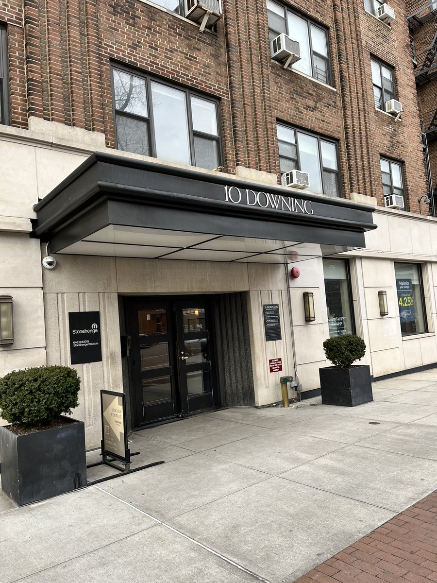 Annie_Andersen's tweet image. 10 Downing Street, but no @Number10cat #wrongcity