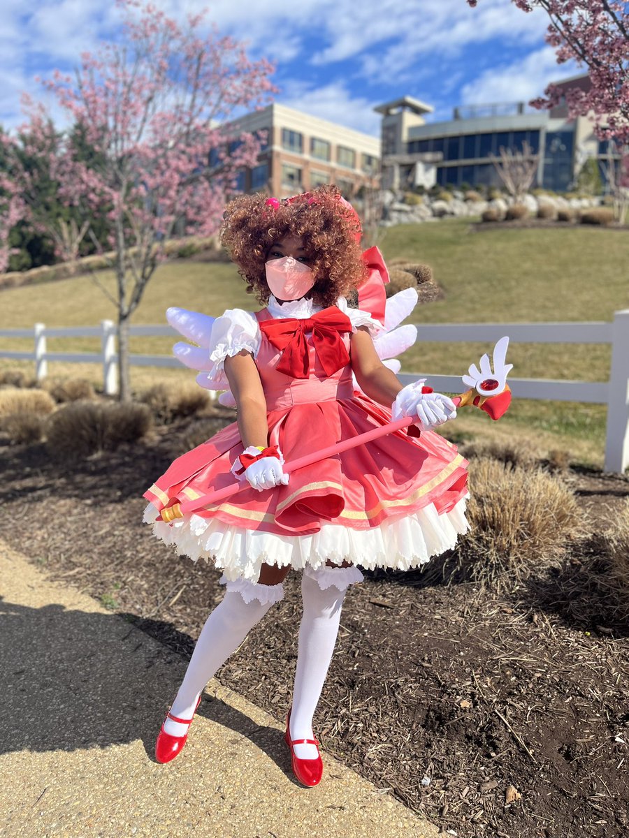 Jazzybubbless's tweet photo. Literally almost forgot to take pics at katsu😭😭 #katsucon #Katsucon2023 #CardcaptorSakura https://t.co/fcbRWaWPQl