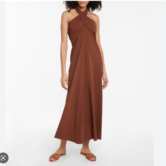wilfredshaw's tweet photo. So good I had to share! Check out all the items I'm loving on @Poshmarkapp #poshmark #fashion #style #shopmycloset #eres #ambrielle #xhilaration: https://t.co/svrqCgo6e7 https://t.co/sog6hwI4wa