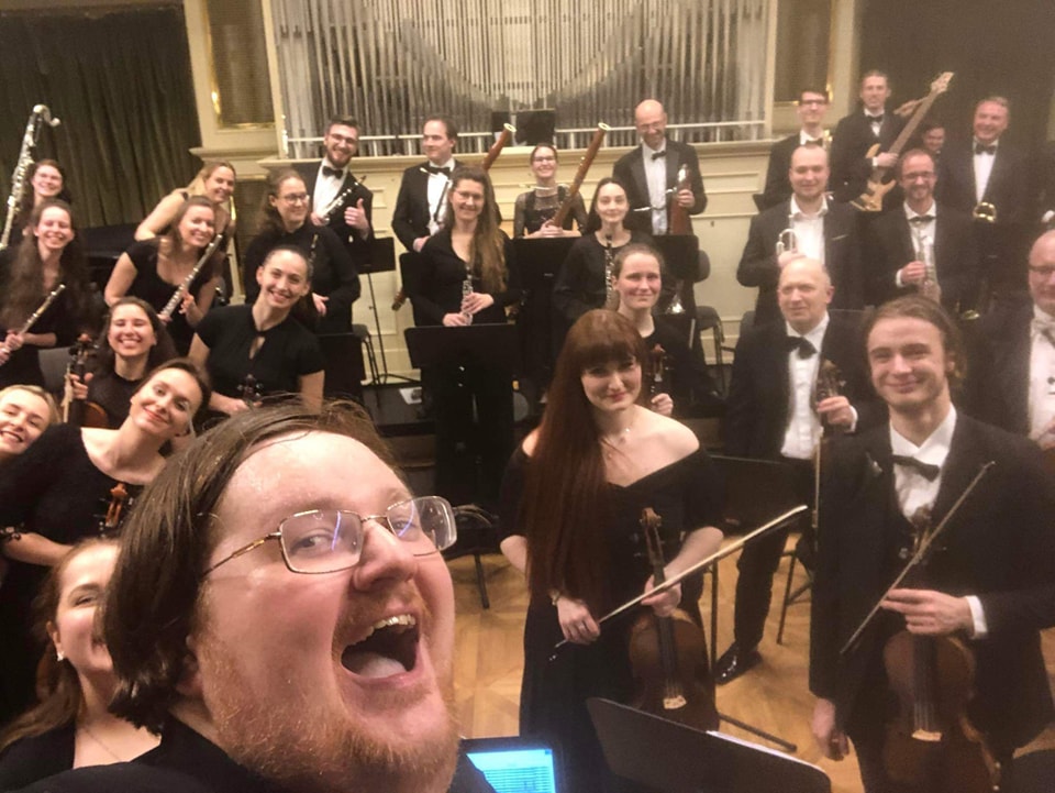 PFilmorchestra's tweet photo. Za sobotní koncert v Besedním domě Brno moc děkujeme! Byli jste fantastičtí!☺✨
Těšíme se na Vás za měsíc na filmovém plese! 💃🕺✨

#praguefilmorchestra #prazskyfilmovyorchestr #brno #kultura #filmmusic #filmovahudba https://t.co/gAQu3uSVsb https://t.co/SgLBJikVmu