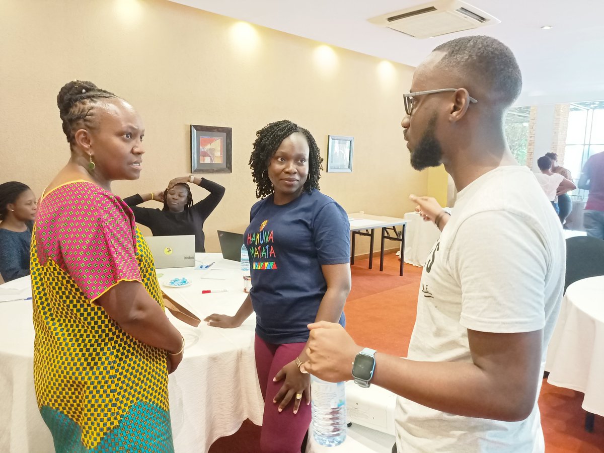 SusanNjambi's tweet photo. Great week..coaching UG organisations on their resiliency journey! @feminature @graUganda @LaspnetUganda @wougnet @HRCUG 
Part of the #resiliencyplus #inspires program @PartnersGlobal with @asiimwe4justice https://t.co/5oMb6V43at