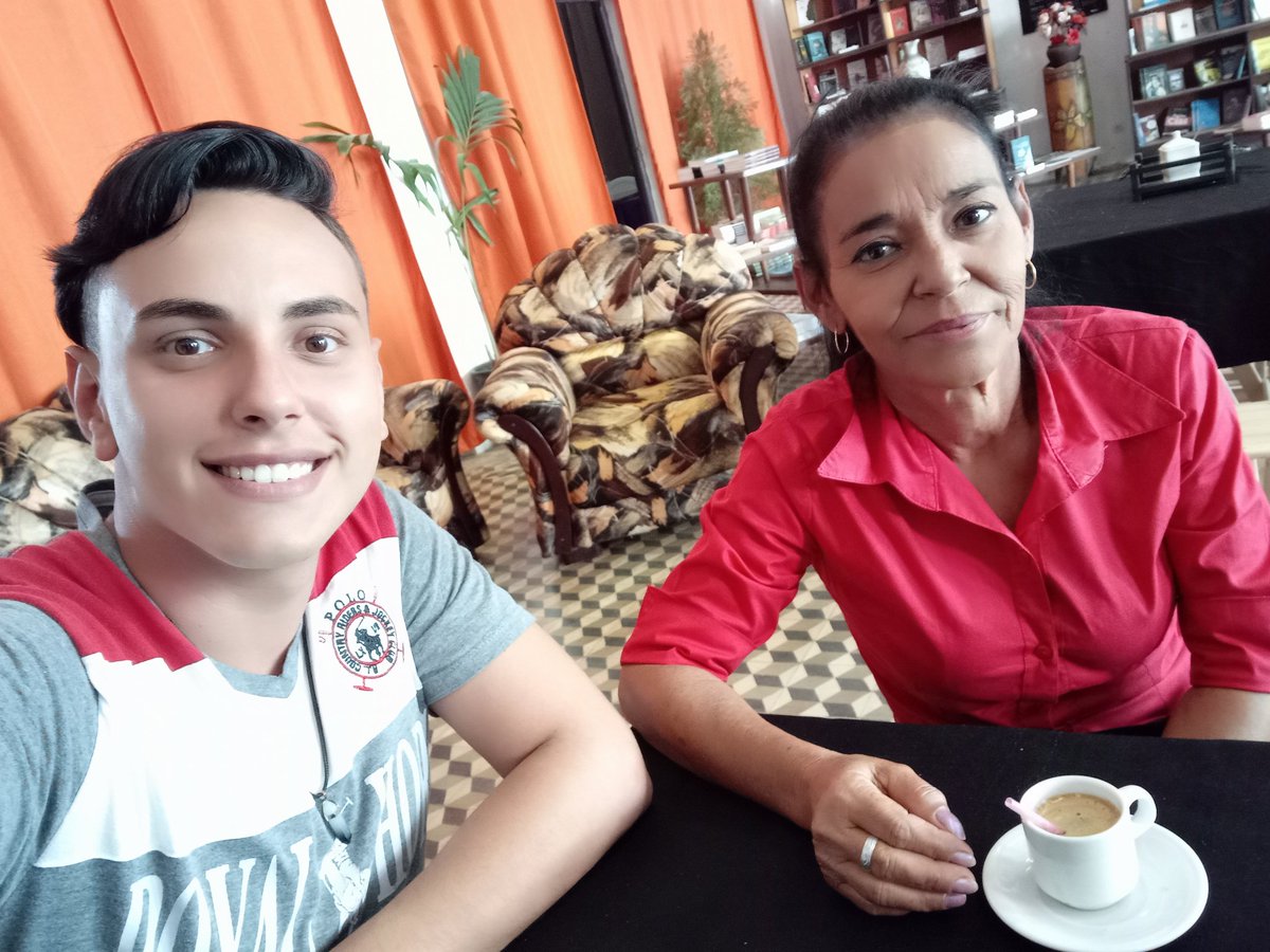 YohantPazos's tweet photo. Mi mamá 😍 https://t.co/vF1DaGvAuo