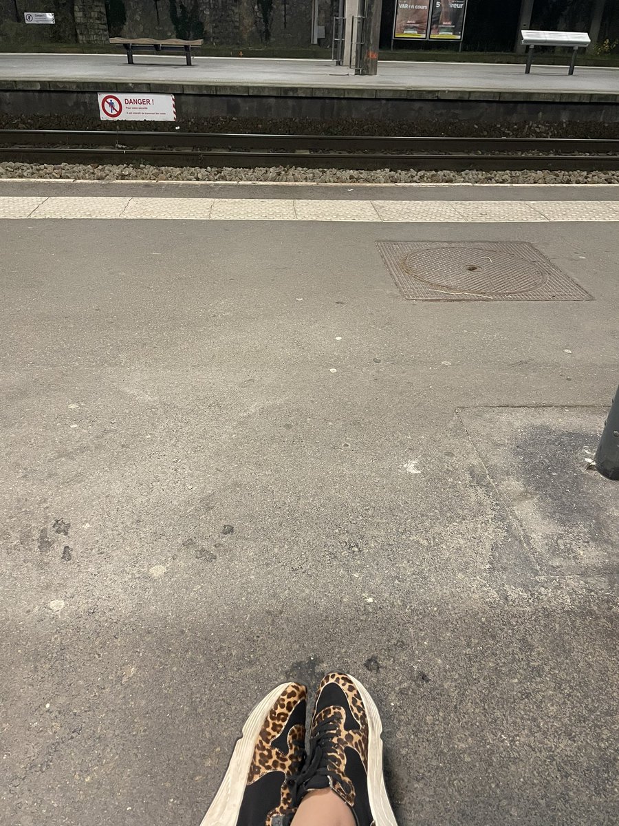 Je suis hargneuse pas chanceuse donc je ne dois rien à personne ! ! Allez bon lundi 😉