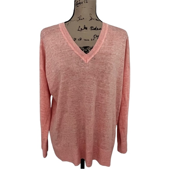 StacieMorrell's tweet photo. So good I had to share! Check out all the items I'm loving on @Poshmarkapp #poshmark #fashion #style #shopmycloset #eileenfisher #secrettreasures #petalpup: https://t.co/mw2M4FiWWU https://t.co/HltlXK29Xj
