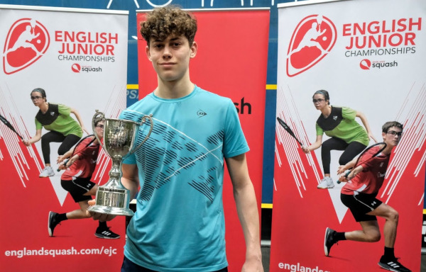 Still only 17, Jonah Bryant clinched a 7th @englishjuniors title after beating Yusuf Sheikh in the BU19 final at @stghltc squashinfo.com/events/9817

@englandsquash @SquashMadDotCom @squashplayermag @SquashSite