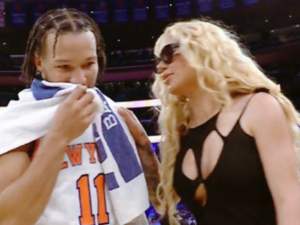 AmberMonroexo's tweet photo. Go New York Knicks! https://t.co/J86qkNBsU4
