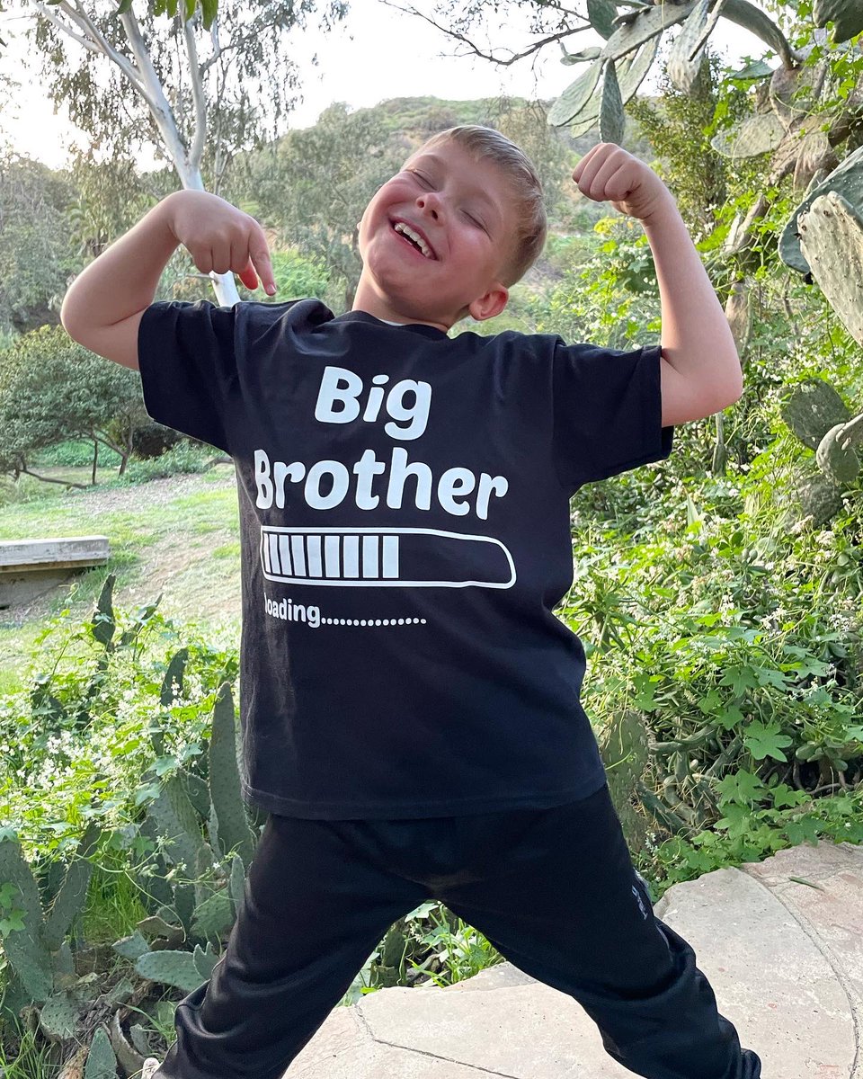 the_cyberqueen's tweet photo. ANNOUNCEMENT 💙👶🏽#itsaboy #family https://t.co/UtEEP6dHjt