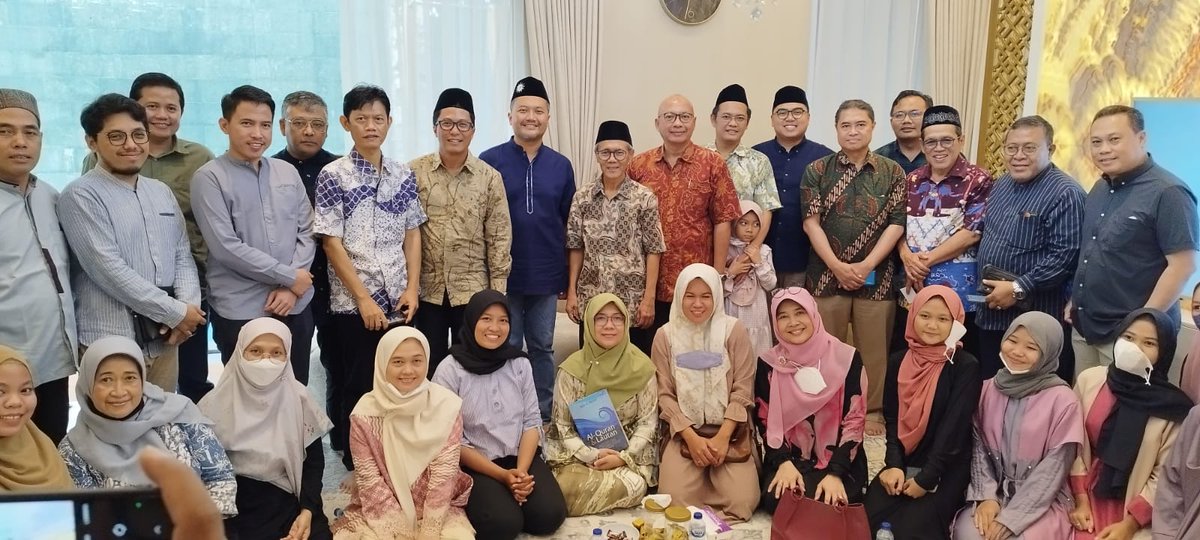 Terdecak saya ikuti pengajian muhammadiyah ranting bintaro soal AI. Mas Ismail Fahmi fasih menjelaskan dg cara ringan. Otoritas keagamaan dan akademik terhentak. Tapi ini pintu masuk sangat penting yg tak terelakksn untuk sebuah revolusi (?) tradisi dan peradaban ilmu. go muh.