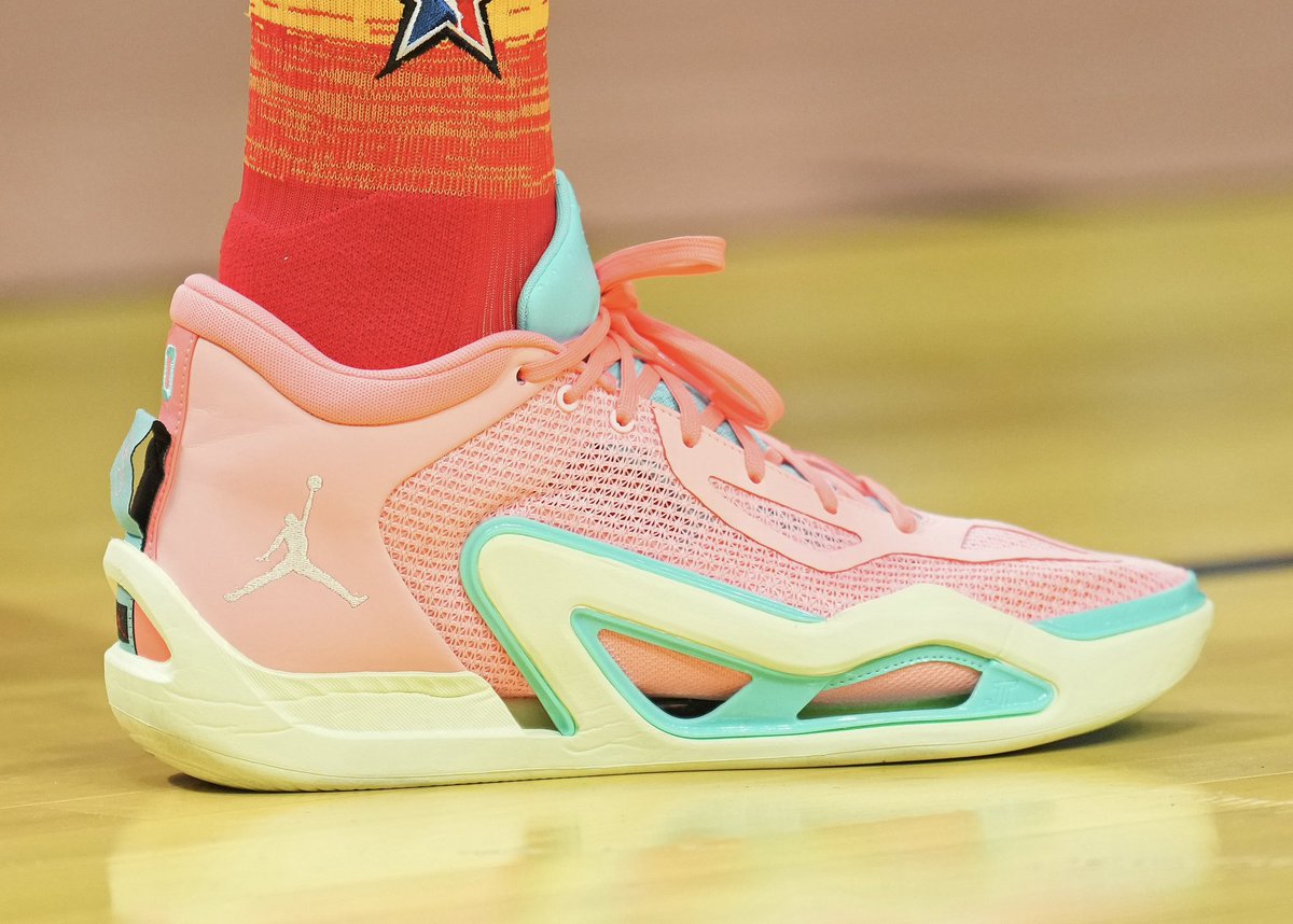 pink lemonade jordan 1