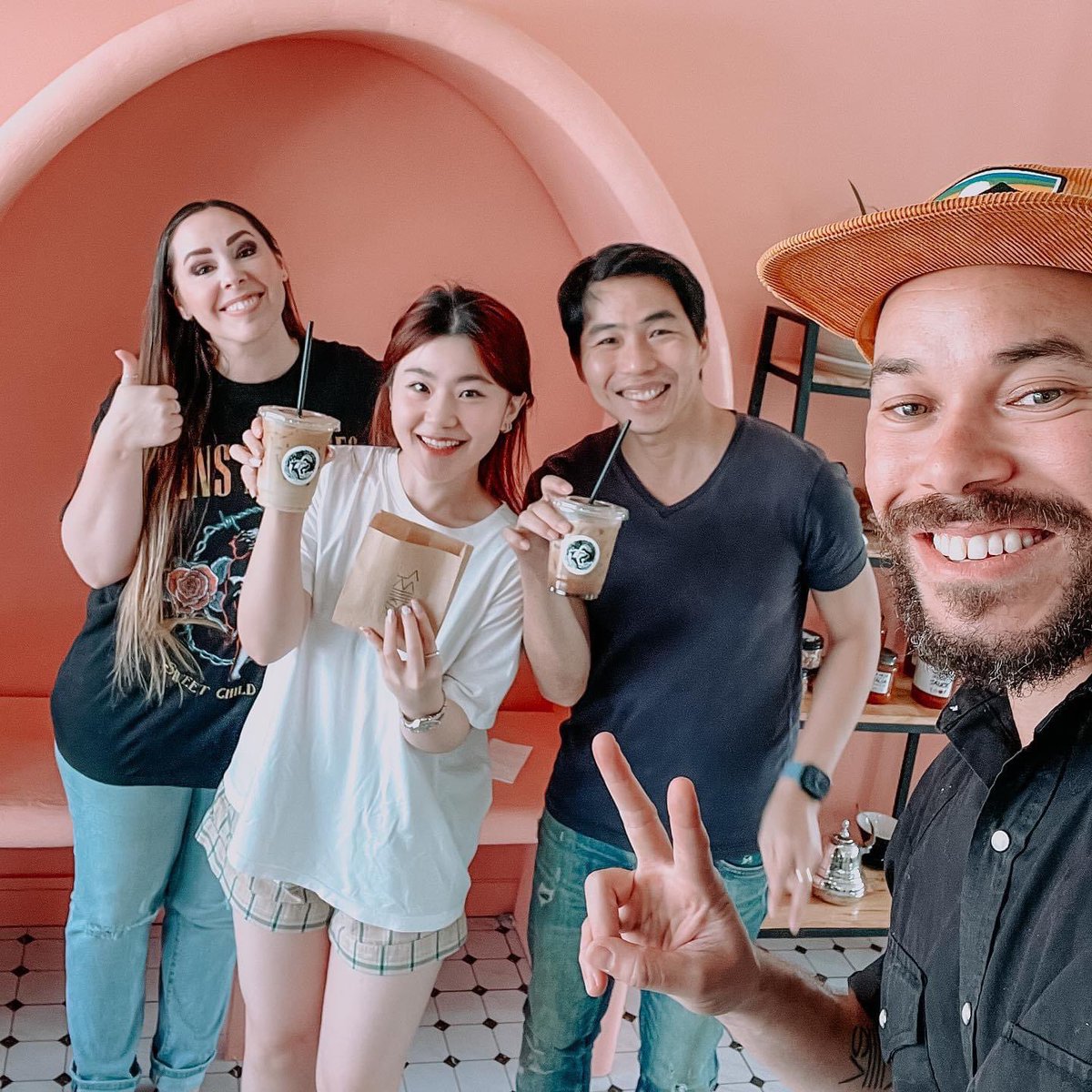 LaMesaCoffee's tweet photo. Great seeing so many familiar faces over the opening weekend at La Mesa X The Windmill! 

Thank you La Mesa community for all of your love and support! 🥰✌️#bkkcafe #coffeecommunity https://t.co/bHvE8HG3lU