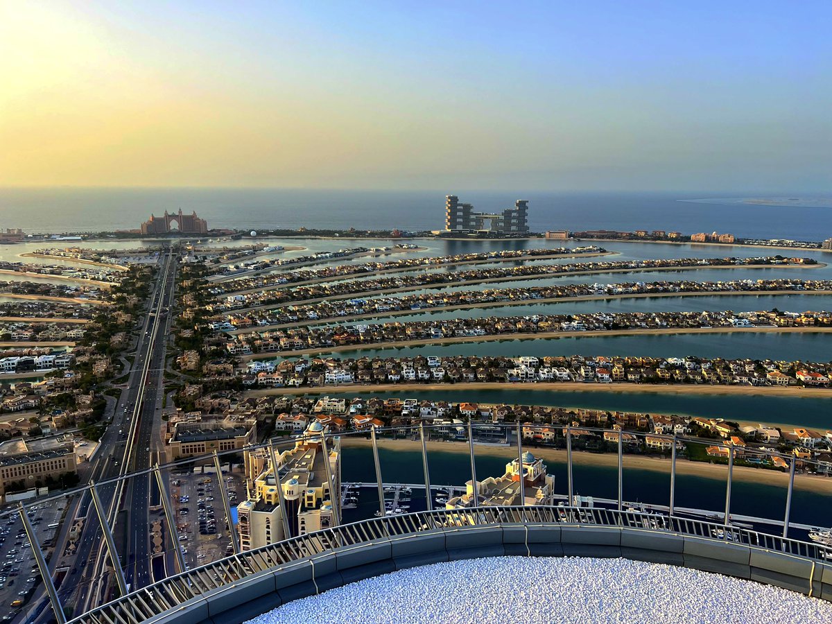 mattstein95's tweet photo. @Curvy_Ivy_Grace Dubai. I was just there. Wow! https://t.co/7Z1cCMcFQj