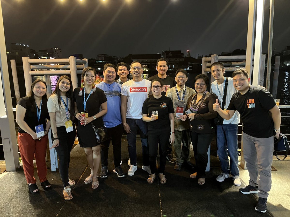 romen1colas's tweet photo. Team Pilipinas at @WordCampAsia ft @WPCebu @IloiloWordcamp @WordPressDavao @WPUGPH @WordCampManila!

Bangkok did a SUPER AWESOME job this weekend. 💯🇹🇭

Looking forward to visiting more #WordCamps in the Philippines 🇵🇭 and of course the next #WCAsia in Taipei 🇹🇼on March 2024! https://t.co/yTE20PISzv