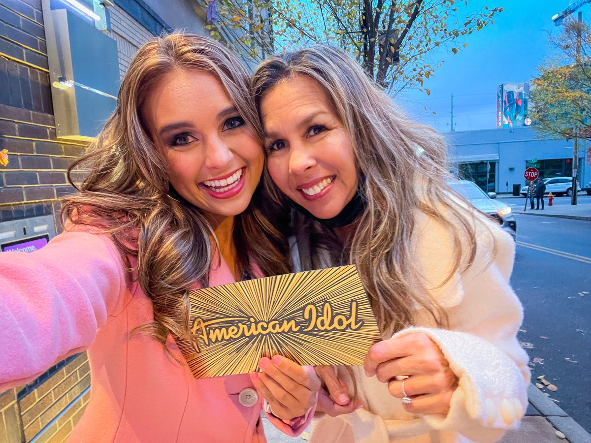 Forever grateful. We’re going to Hollywood! 🤩🌺🤙🏻✨ #lyricmedeiros #americanidol #lyriconidol #lyric #grateful