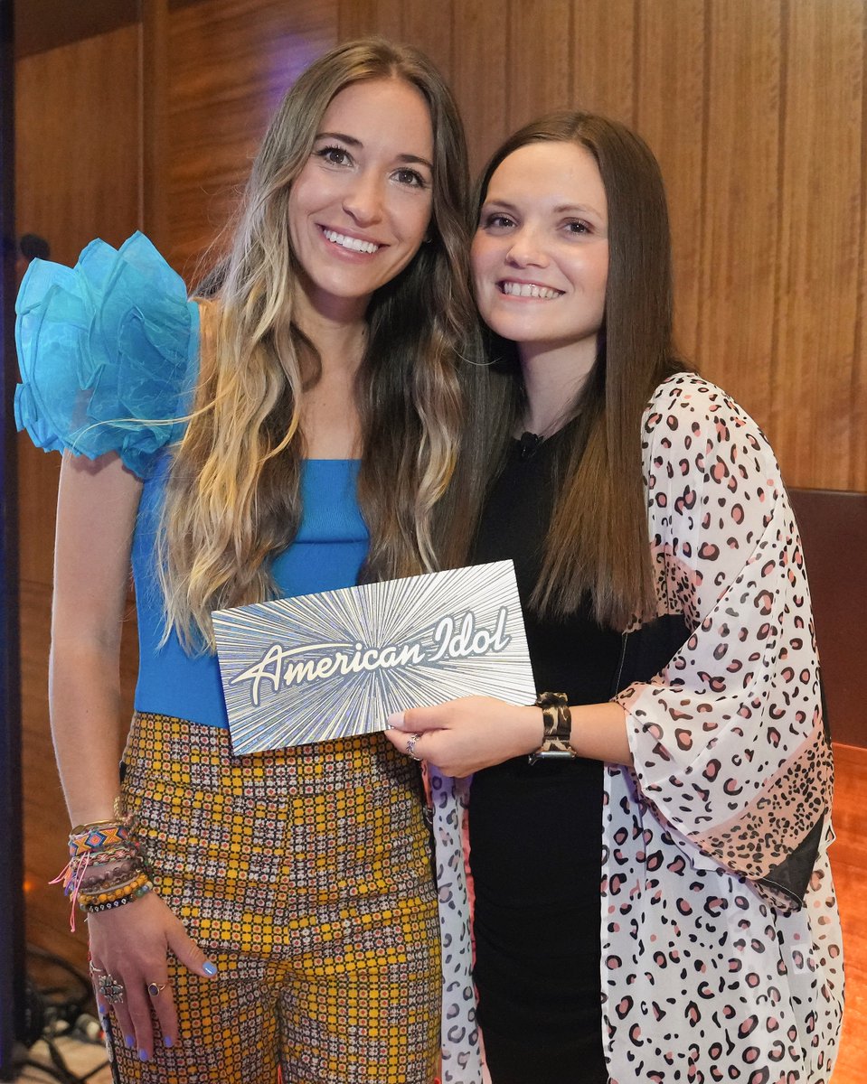 megandanielle's tweet photo. I hit the jackpot! I got the golden ticket (and sang with @lauren_daigle?!) and I'm heading to Hollywood! Thanks so much @KatyPerry, @LukeBryan and @LionelRichie! #AmericanIdol #MeganDanielle https://t.co/YOgW8gQzdr