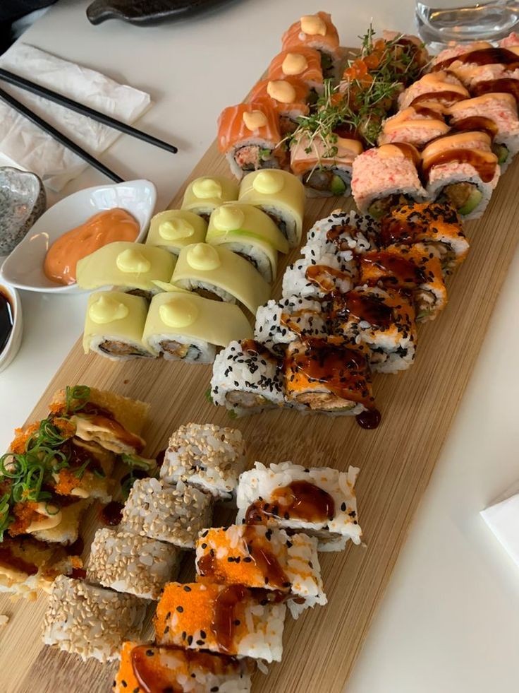 — 🍣