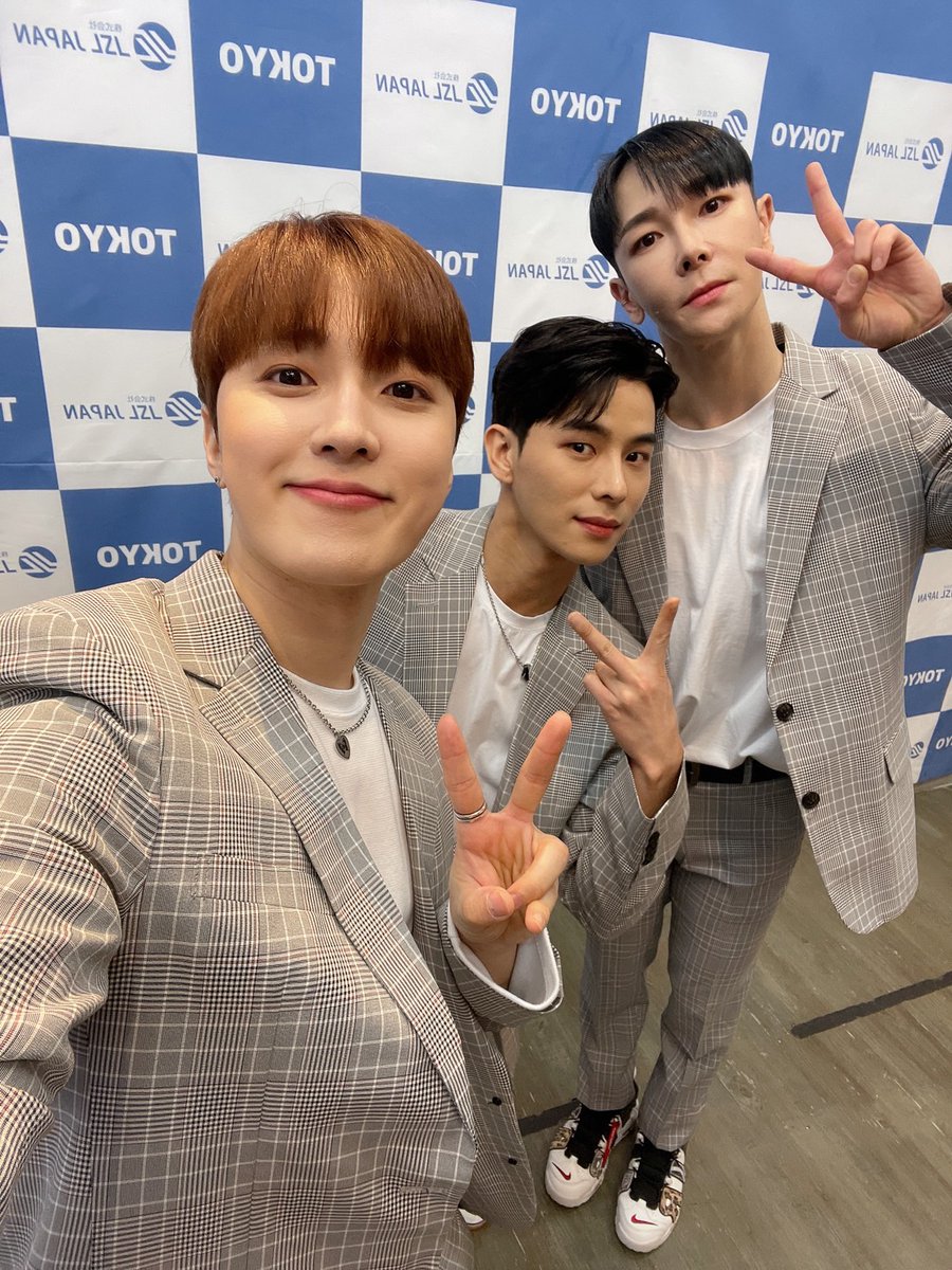 kbk506's tweet photo. 『Y2A JAPAN EVENT 2023 BEGINNING 』
행복한 시간 감사합니다💛
꼭 또 만납시다👋💕
@AIN8008 @seo_yuan
#アイン #ヨンギ #ユアン
#AIN #YONGI #YUAN
元 #NOM 元 #TST
#FCLIVE #KPOP #新大久保
✒️🔗https://t.co/RQX05130H2 https://t.co/V275WCJVb9