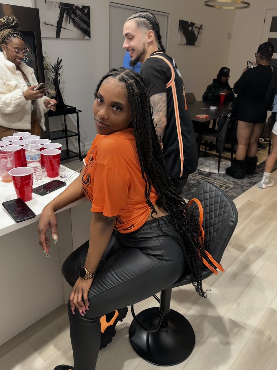 kaylynnjoi's tweet photo. You a clown cus I’m actually it ❤️‍🔥 #fwmtwitter #trending #fyt https://t.co/jOWZEHDSKi