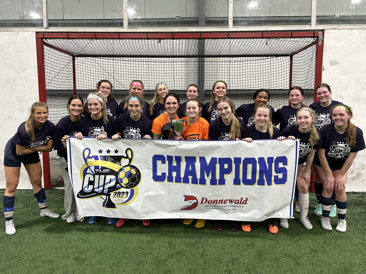 theindoorcup's tweet photo. Congrats to the high school girls, Division 3 champions - Althoff https://t.co/ePIIIs4yN7