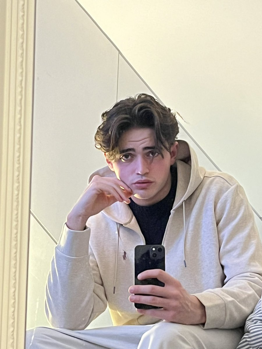 Sometimes i think about u