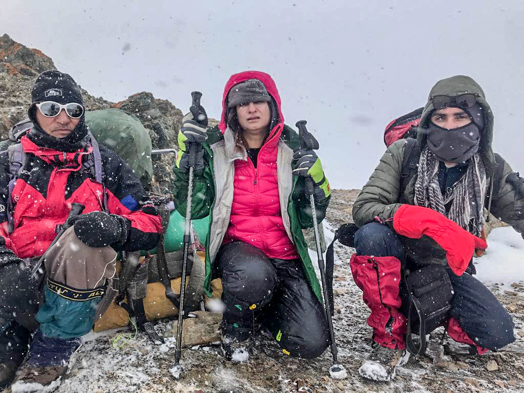 We had planned to climb to the top of Machlu La to see K2, but unfortunately the weather turned against us. As we ascended higher, the clouds grew thicker and the snow began to fall. Next time Insha Allah