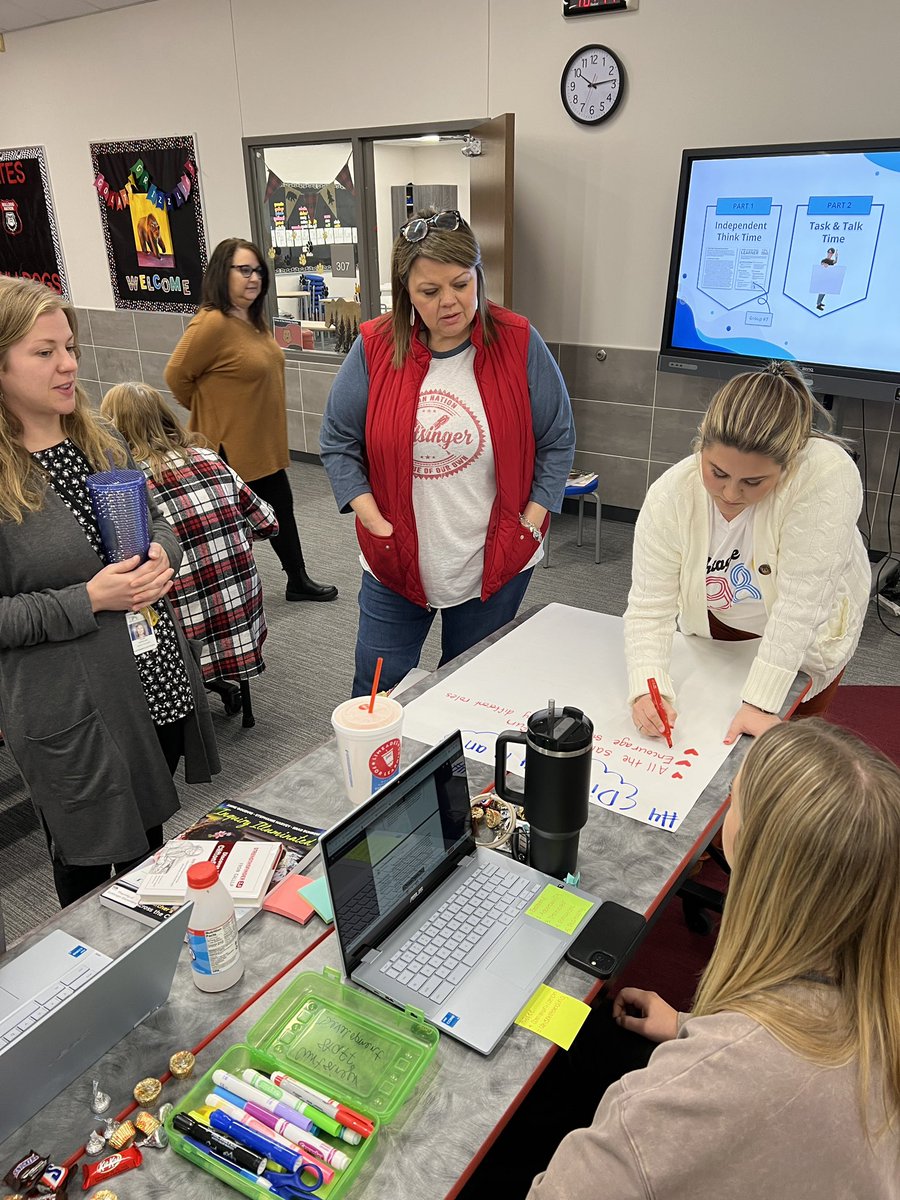 Student collaboration is such an important part of their daily learning. Teachers are a huge part of the process and student success! @CurtsingerElem <a href="/FisdLearns/">Frisco ISD Professional Learning</a>