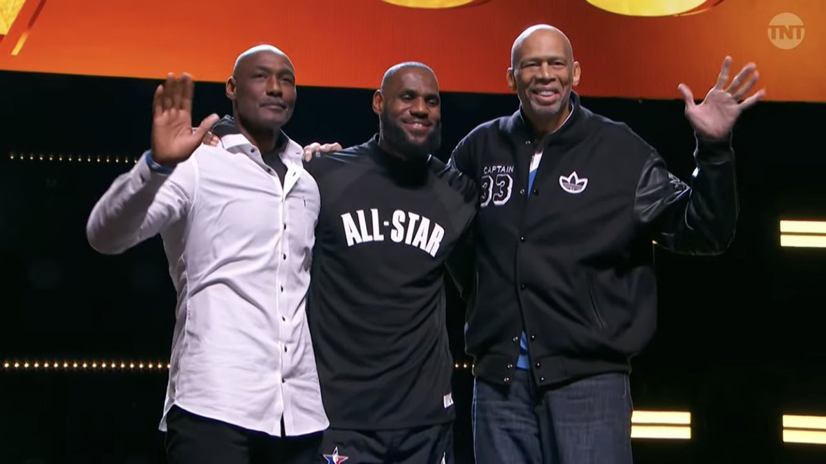 ⭐️ Les trois meilleurs marqueurs de l’histoire.

LeBron James, Kareem Abdul-Jabbar et Karl Malone.