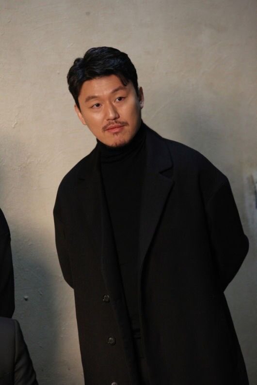 #KimMinJae confirmed cast for #SongKangHo’s debut drama <#UncleSamsik>, he will act as Yoo Yeon-chul.

#ByunYoHan #JinKiJoo