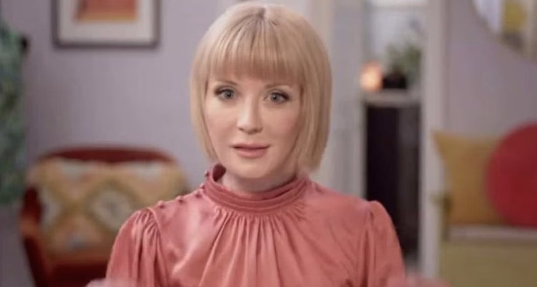 thelostwun1's tweet photo. Is it just me, or Nicole looks like them sentient A.I. robots from Ex-Machina and M3GAN 🤖#90dayfiancetheotherway #90DayFiance https://t.co/SX7ccDOV5o