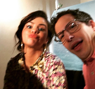 sqmberg's tweet photo. andy samberg as guest star in only murders in the building when https://t.co/5IPDKmPA6f