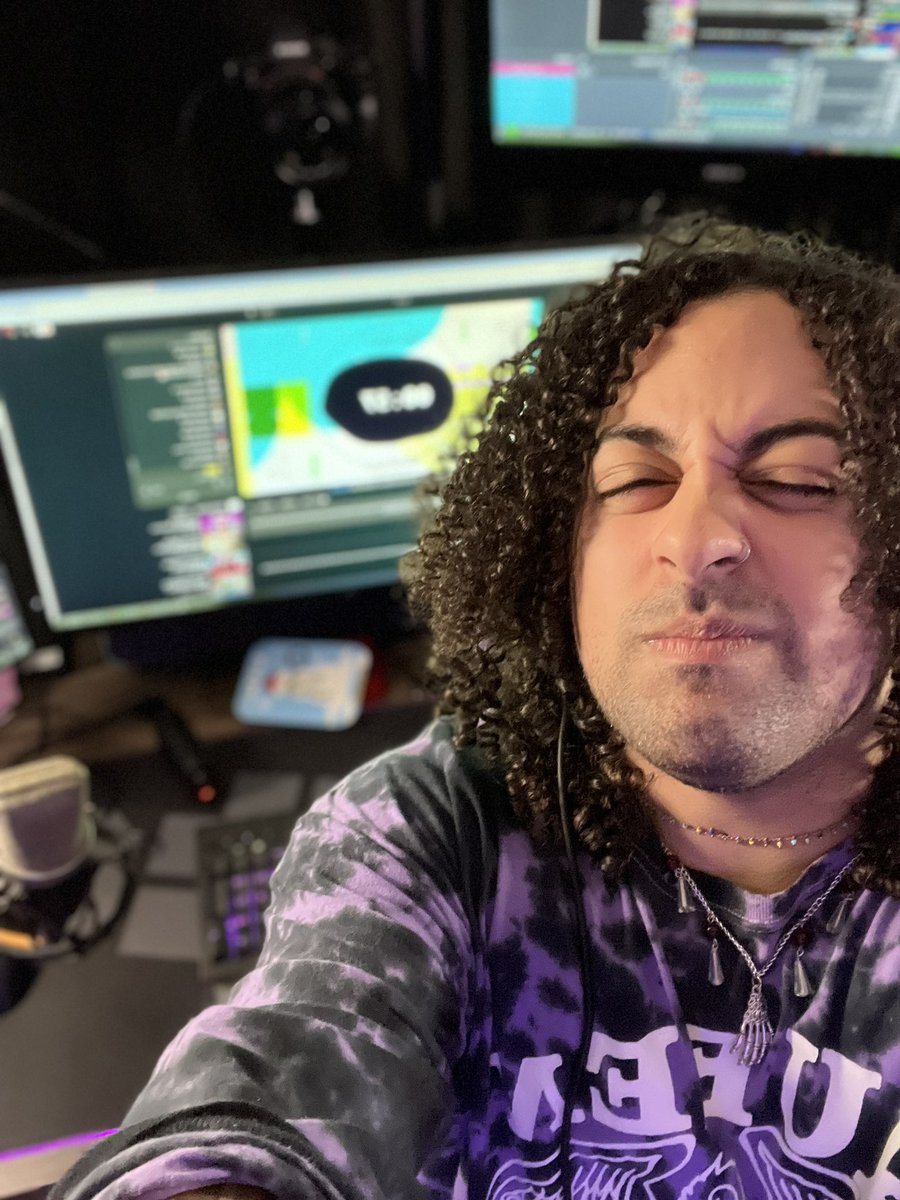 xdetune's tweet photo. LIVE WATCHING THE EPISODE 6  PARANORMAL DETOUR PREMIERE ON TWITCH COME GET SPOOKY WITH US 

https://t.co/uSo2OMq0N6 https://t.co/plE7Cb59M7
