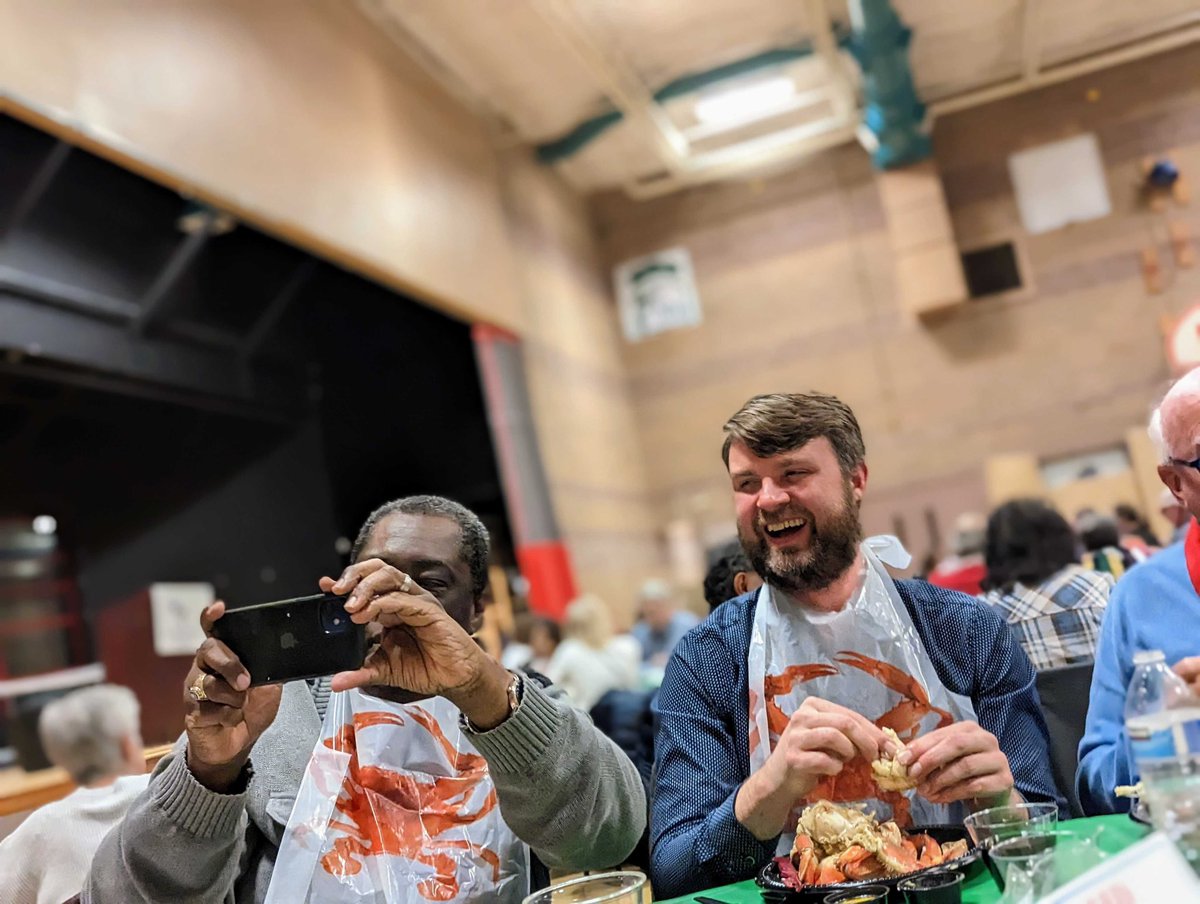 DemVictorySlate's tweet photo. Our Nevada Democratic Victory slate had a blast at the crabbing with @WashoeDEMS event! Not sure who had the most fun or the biggest plate. @KimiColeNV @mercedes4nevada @jkwhitmer3 Cedric Williams https://t.co/kA9wKsyPeJ