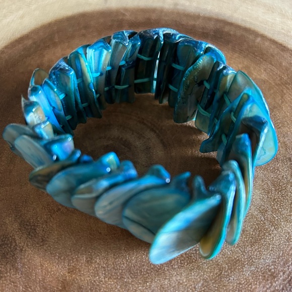 RubyChristene's tweet image. So good I had to share! Check out all the items I'm loving on @Poshmarkapp #poshmark #fashion #style #shopmycloset #bohemian #southwest: posh.mk/h8JSVwaVyxb