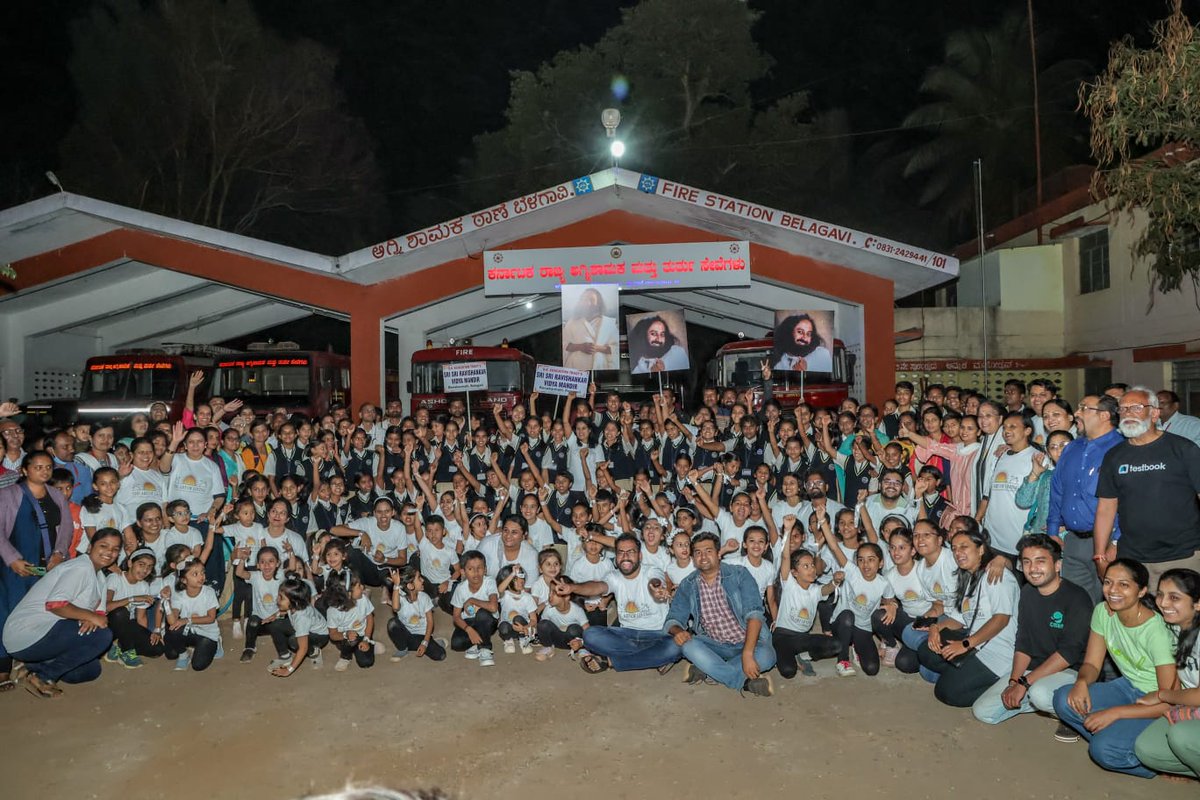 aol_bgm's tweet photo. This Day , Last to Last Week !
Our each and every volunteer / YLTP Yuvacharyas alongside under guidance of Art of Living Teachers worked tirelessly day in &amp; out to have a Grandeur Welcome to Gurudev @SriSri ji.
#volunteering_moments #memories #belagavi #6thfeb 
@ArtofLiving https://t.co/zfdFEq0QbV