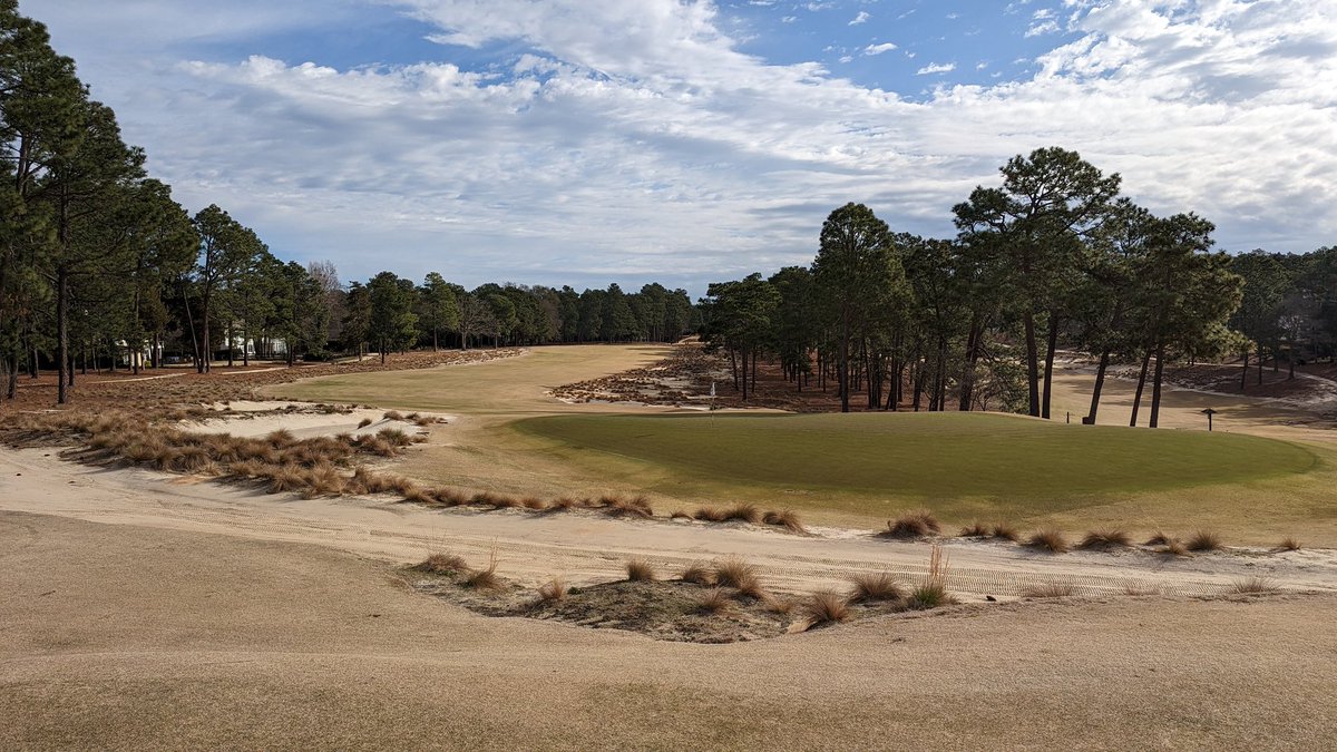 CarlChasing's tweet image. That's a wrap. Pinehurst delivered. No. 2 delivered. Can't wait to visit again. I didn't play my best but had an amazing weekend. That says it all! (This hole kicked my butt but is a beaut)