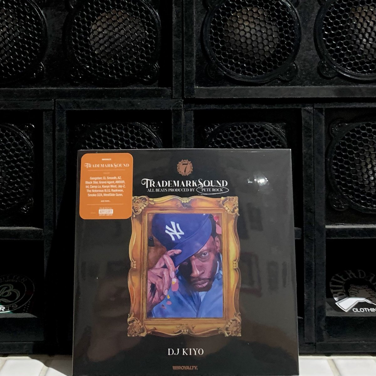 BITTERDARTS's tweet photo. Now playing💿
『TRADEMARK SOUND VOL.7 -PETE ROCK-』
MIXED by DJ KIYO
BITTER DARTS
青森県青森市古川1-18-16
017-775-7069
https://t.co/4rcN6H9MEq
#mixcd #djkiyo #trademarksound #peterock #royaltyproduction #hiphop #bitterdarts #ビターダーツ #aomori #青森 https://t.co/a3bwq4PUdt