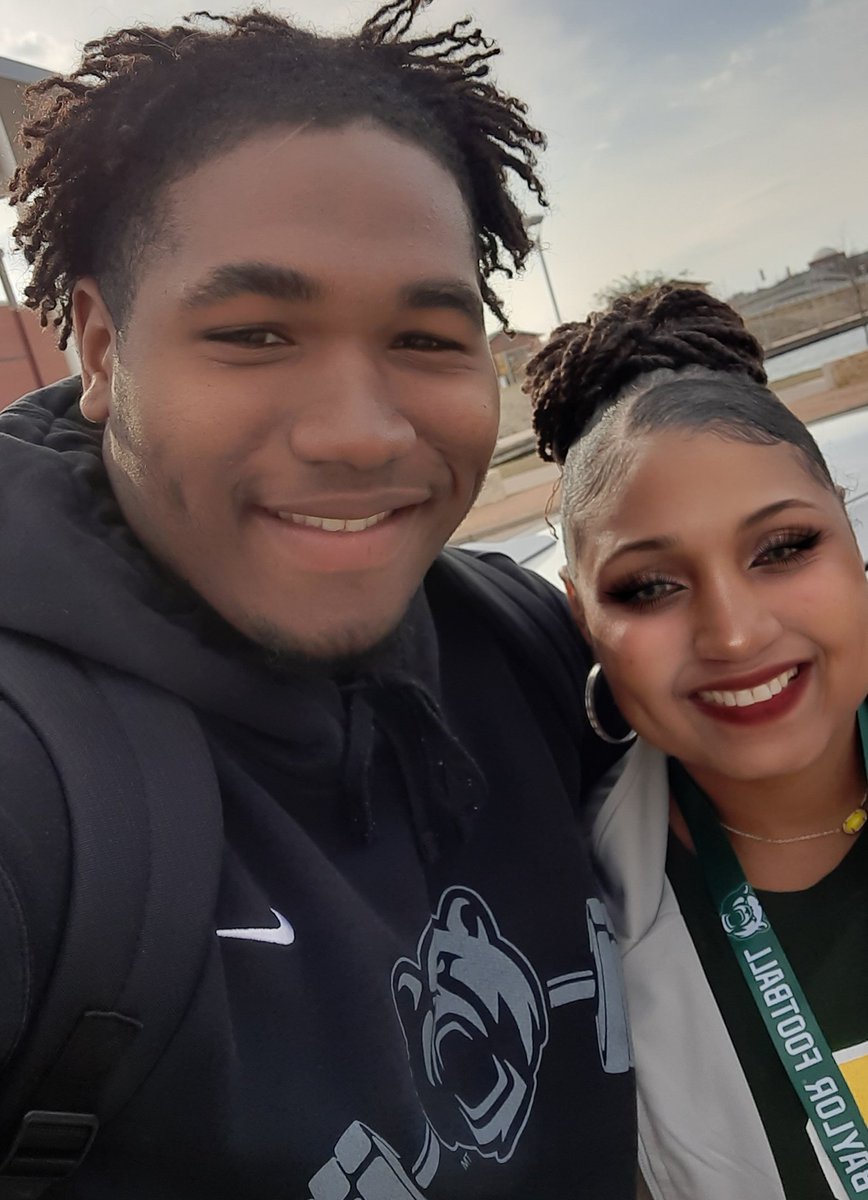 Parents Day @BUFootball was a blast!! I haven't seen my baby since December 26th! It's been way too long 😪 I love you, Mr. 99! Forever my baby 🐻 @EmoryTre #sicem