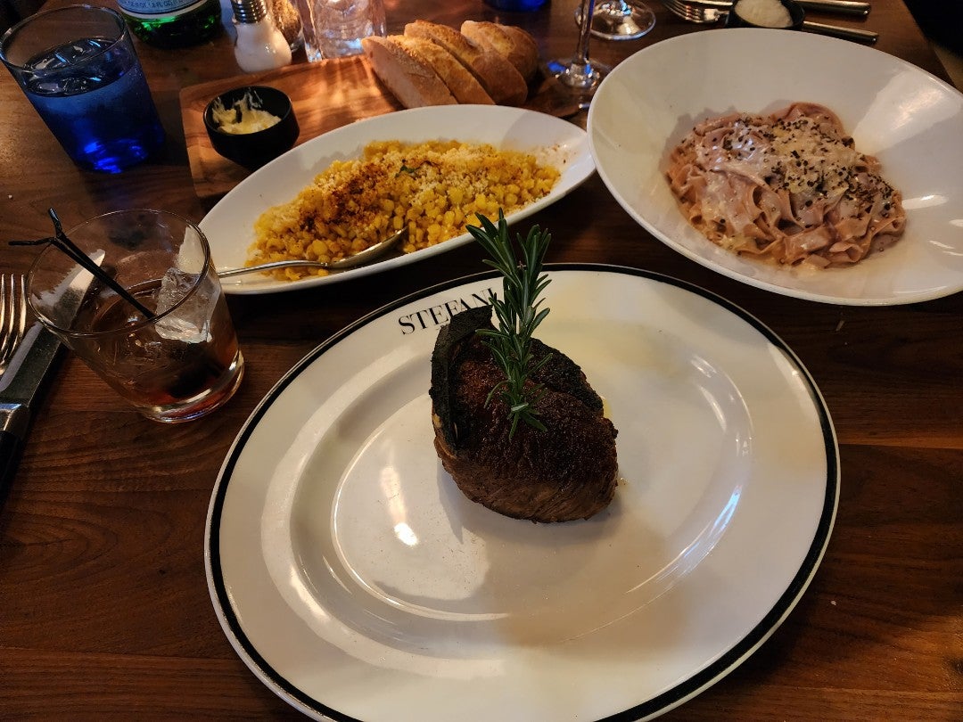 dcDesignSuite's tweet image. Date night (@ Stefani Prime in Lincolnwood, IL) swarmapp.com/c/eAbxofiWiKg