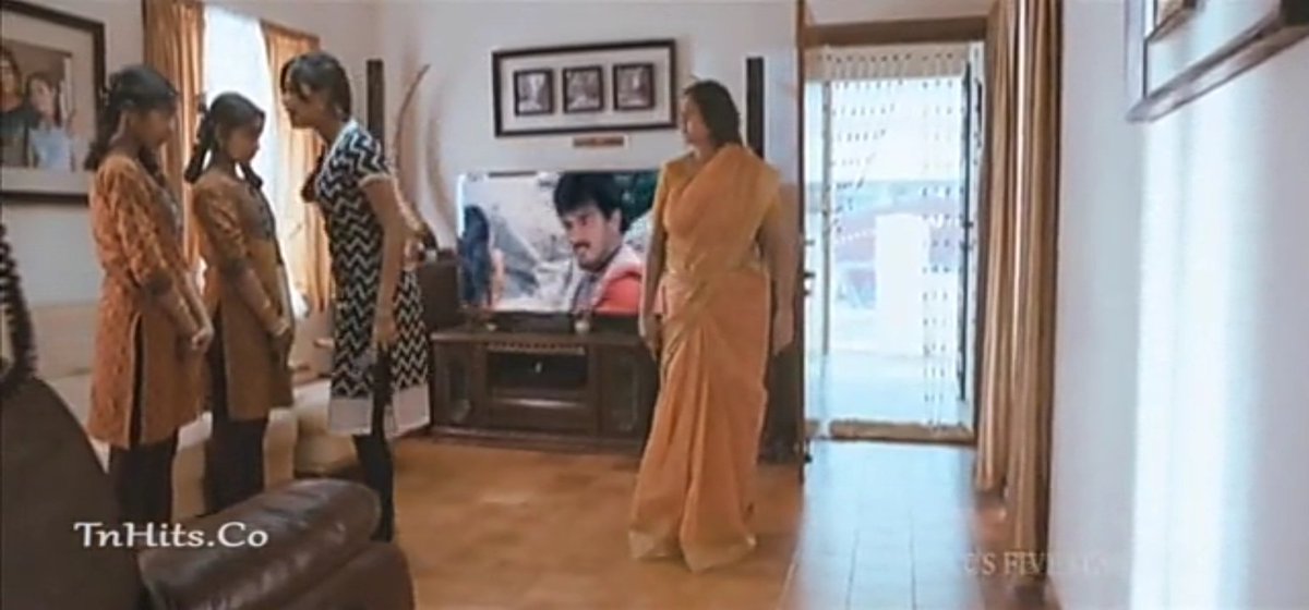 FailureLif's tweet photo. Thala #AjithKumar Sir Reference In Nimirndhu Nil Movie ❤️

#AK62 #Thunivu https://t.co/29s4jFccQZ