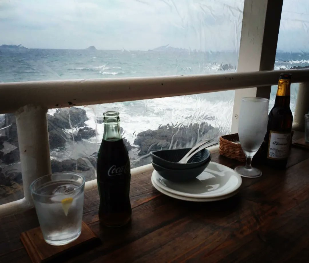 ago_products's tweet photo. 久々の休日、
友人が営む長崎南部のナポリピッツァのお店に(^^)
『高島・野母崎トマトフェア』をやってて乗っかってみた🎵
#bremari #ブレマリー #長崎県 #長崎市 #野母崎 #南越町 #長崎南部 #nagasaki #japan https://t.co/JLhy0CIThU
