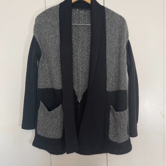 So good I had to share! Check out all the items I'm loving on <a href="/Poshmarkapp/">Poshmark</a> #poshmark #fashion #style #shopmycloset #chaps #skechers #smartwool: posh.mk/btQAd1dHqxb