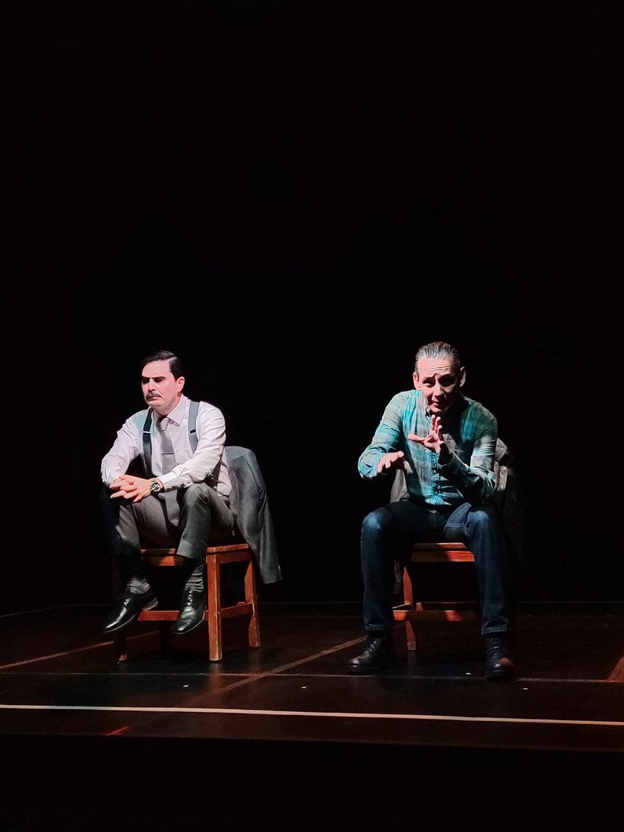terciopelo's tweet photo. Este fin de semana vimos #Cyrano y #LluviaImplacable en el @teatromteresa. La función de hoy, con teatro lleno. 👏 Los dos montajes, muy de celebrarse, pueden verse el próximo fin de semana, sábado y domingo respectivamente. https://t.co/4PUJpd5ncF