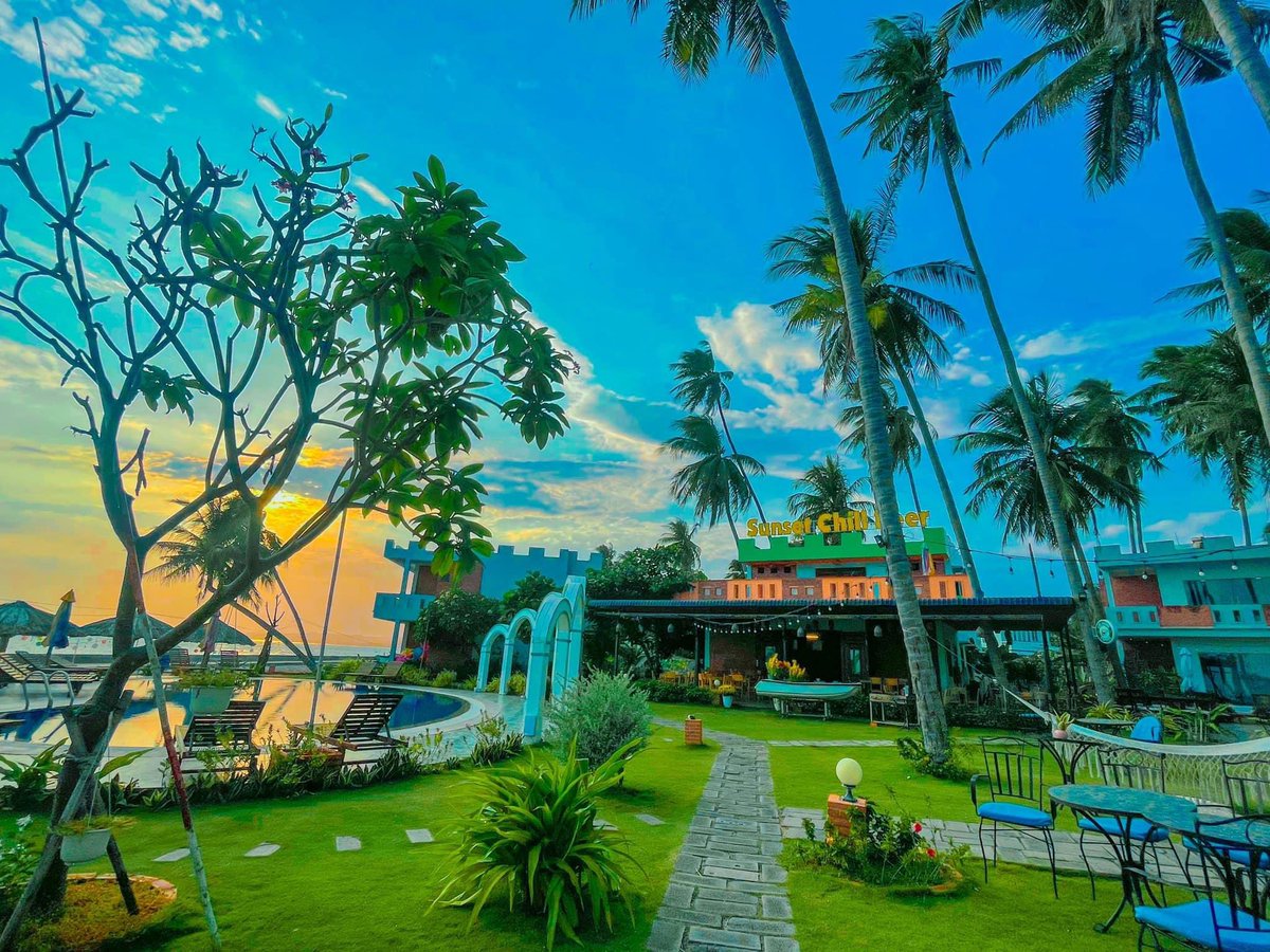 PlaceOcean's tweet image. 🏖🏖Còn gì tuyệt vời hơn khi dạo bước giữa vườn cây xanh ngát
🌴🍀🏊‍♀️
Ocean Place Muine Resort 
Add: 192 Nguyen Dinh Chieu St- Ham Tien Ward- Phan Thiet City
Email: info@oceanplaceresort.com.vn
Mobile: 0931 76 1111 - 0938 46 5868