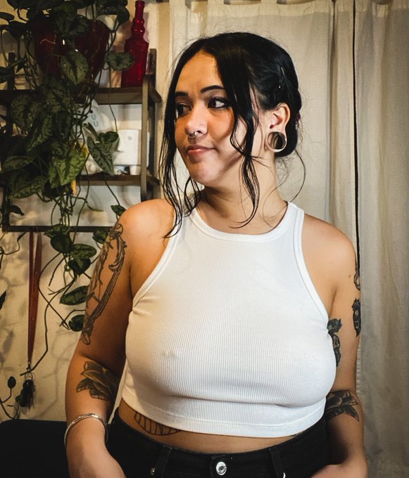 💕#nsfwtwt #selfie https://t.co/VJYFwkmtv2<a href="/tag/nsfwtwt"class="tags">#nsfwtwt</a><a href="/tag/selfie"class="tags">#selfie</a>